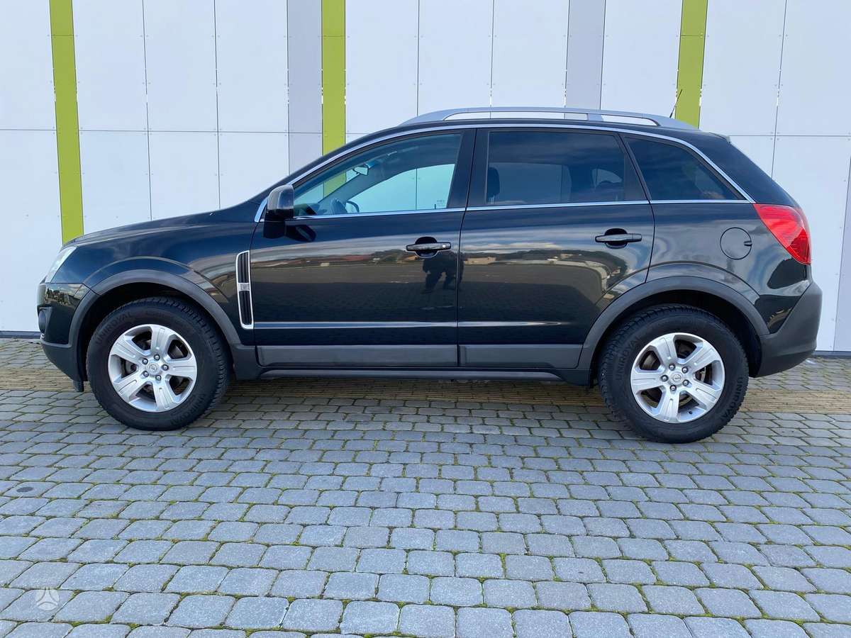 Opel Antara 2014 — rear view