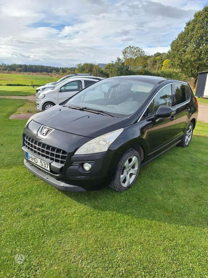 Peugeot 3008 2011 — вигляд ззаду