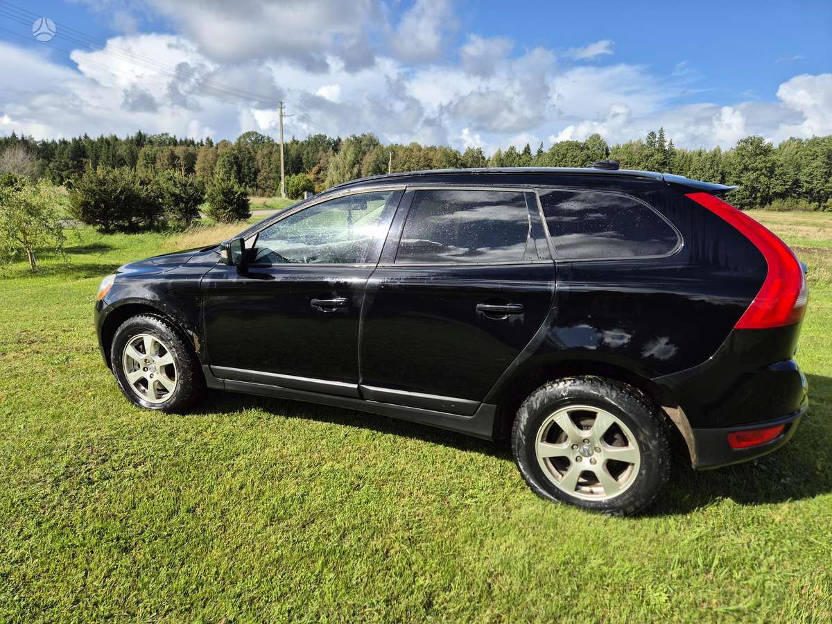 Volvo XC60 2009 — двигун 3200 cm³, 238 HP (175kW)