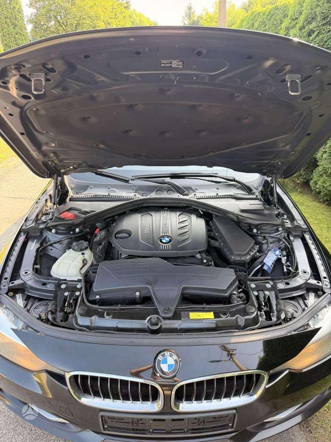 BMW 320 2013 — photo 22