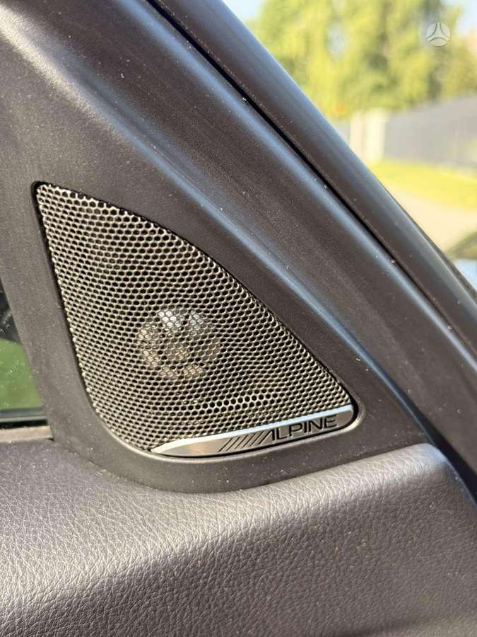 BMW 320 2013 — photo 28