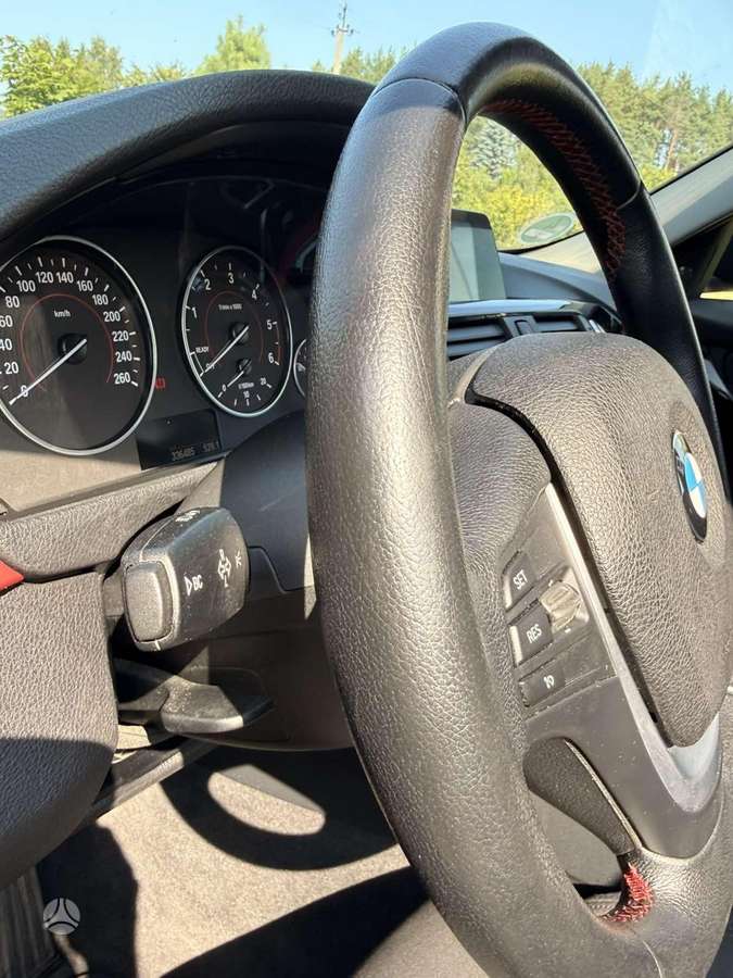 BMW 320 2013 — photo 30