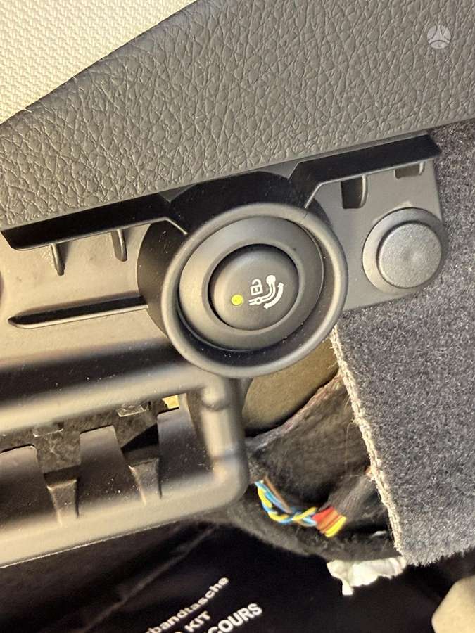 BMW 320 2013 — photo 5