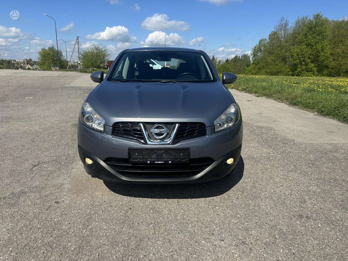 Nissan Qashqai 2010 — вигляд ззаду