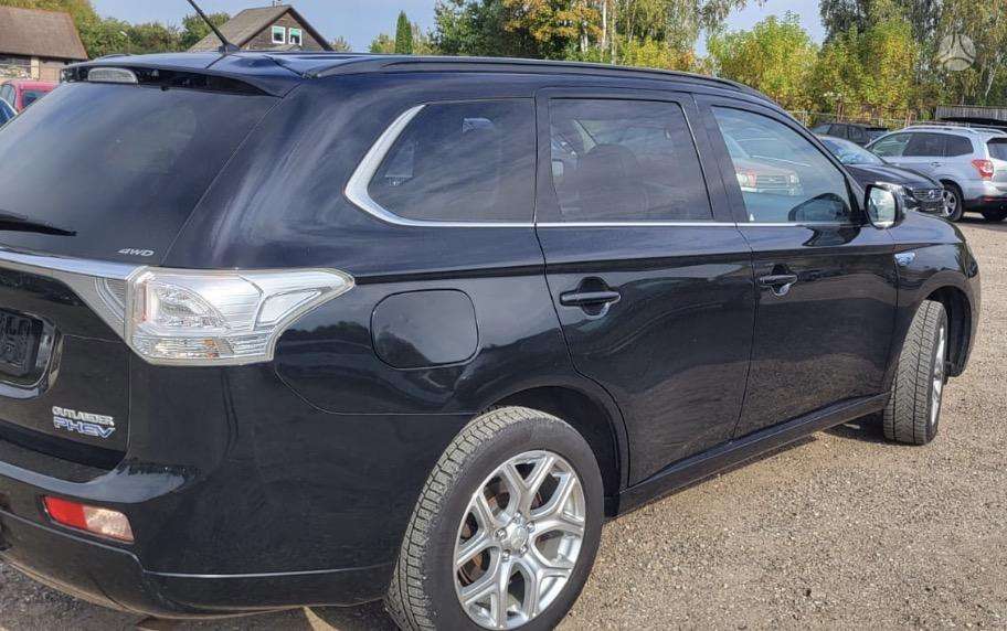Mitsubishi Outlander 2013 — двигун 2000 cm³