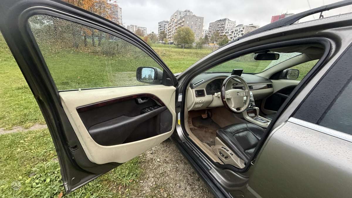Volvo XC70 2008 — photo 14