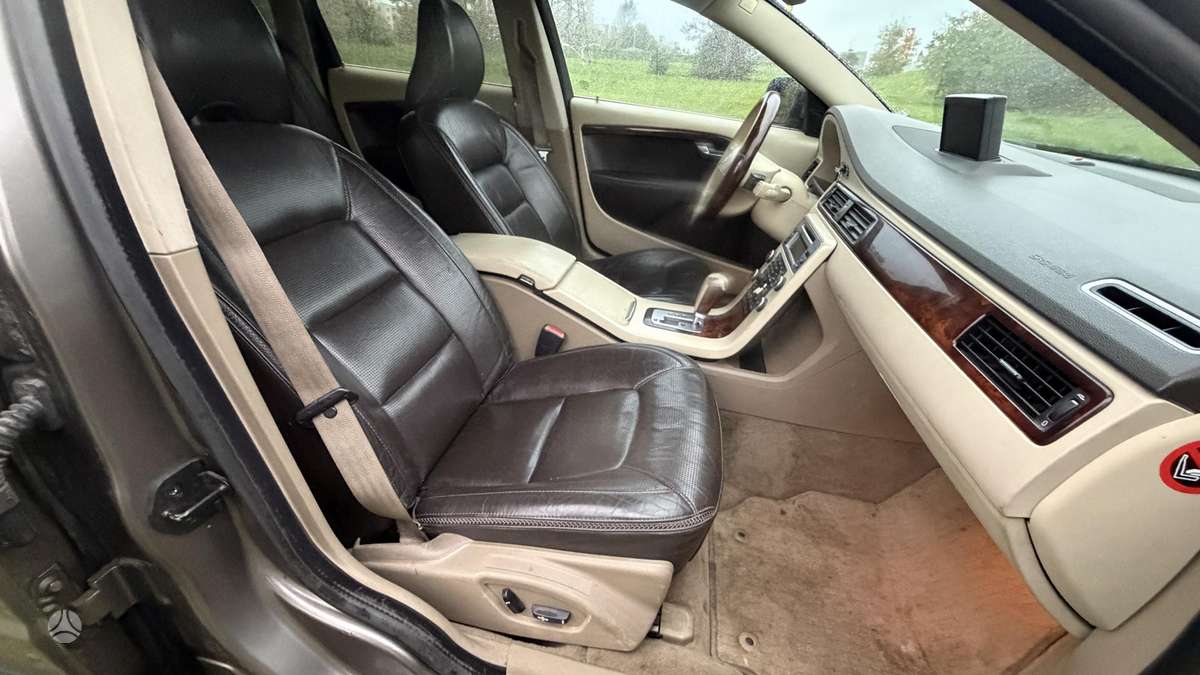 Volvo XC70 2008 — photo 19