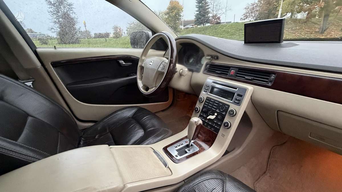 Volvo XC70 2008 — photo 20