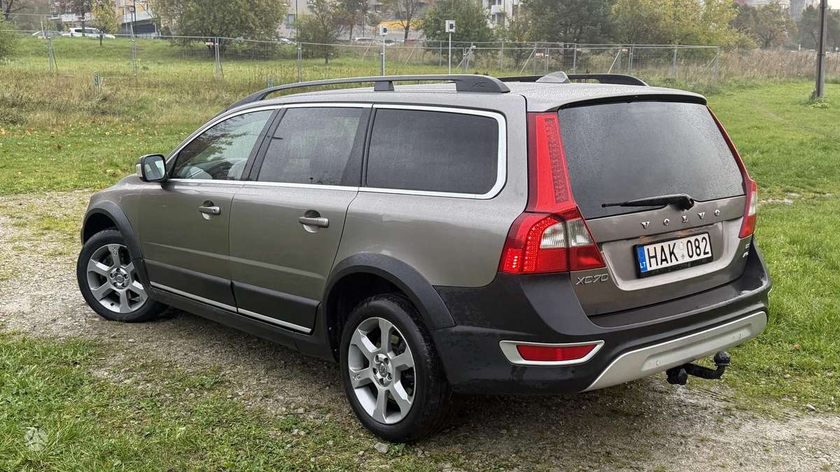 Volvo XC70 2008 — engine 2400 cm³, 185 HP (136kW)