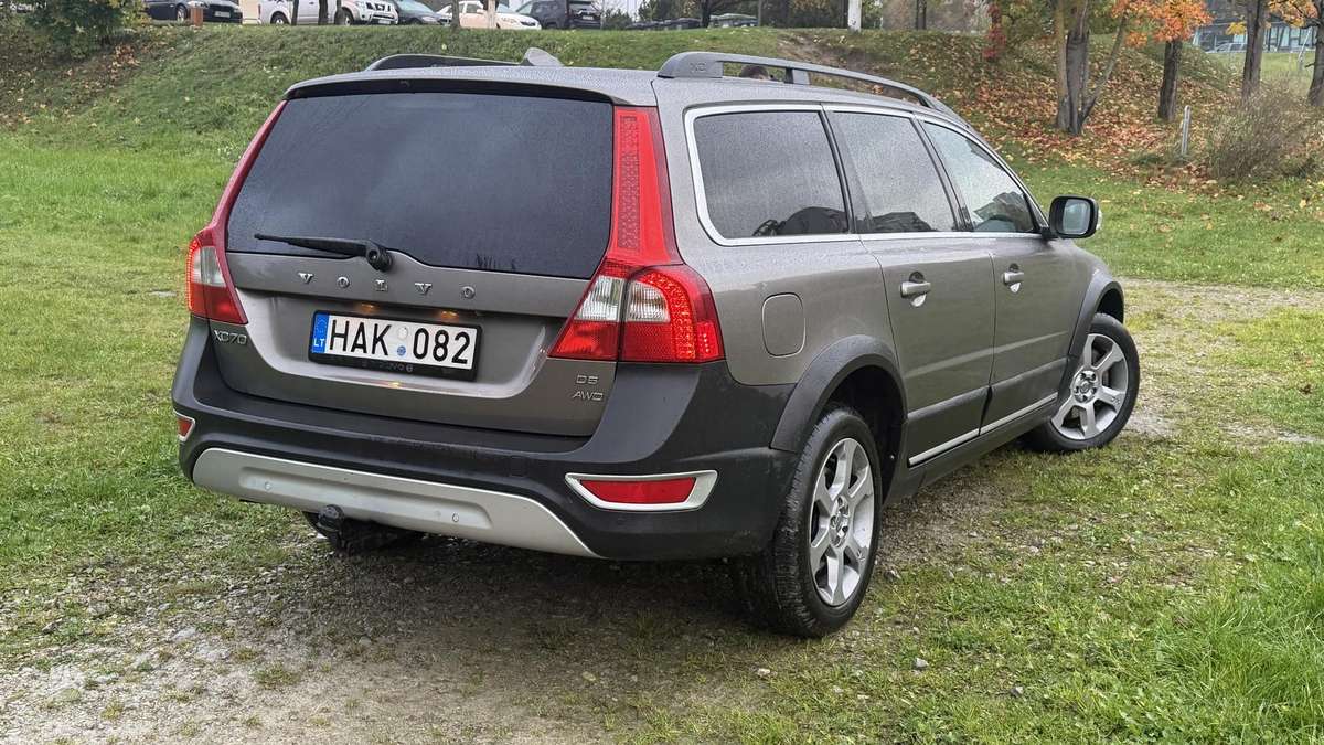 Volvo XC70 2008 — photo 8