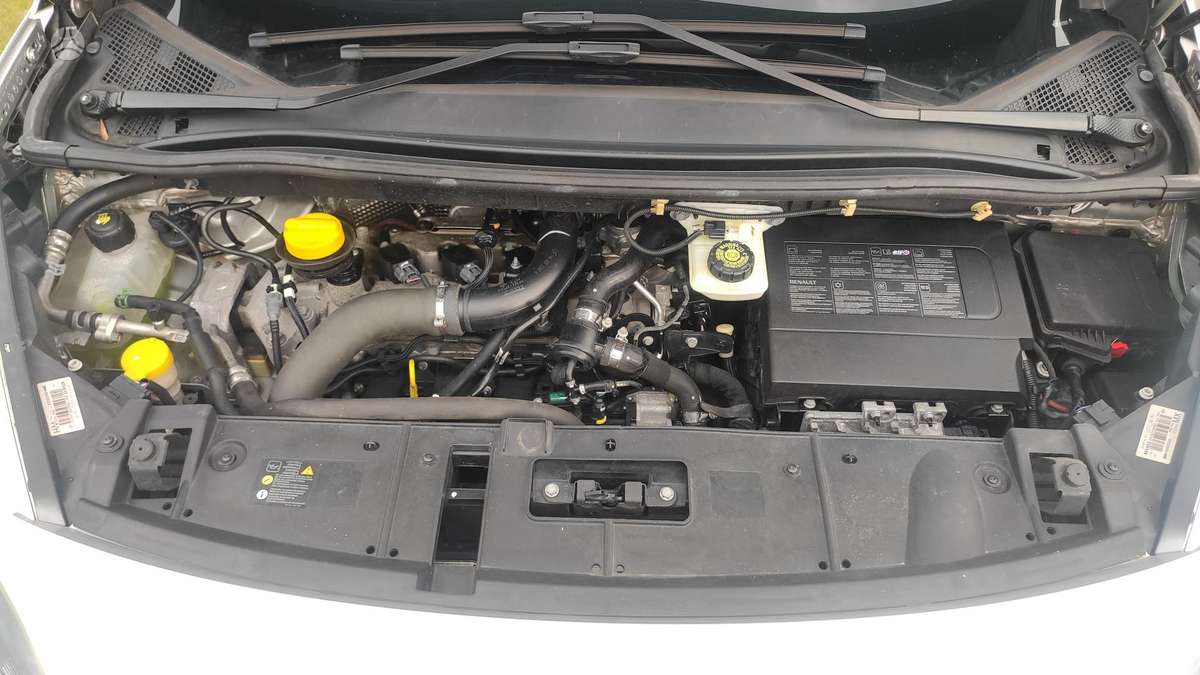 Renault Scenic 2014 — photo 16