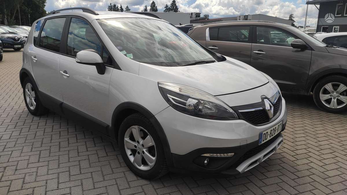 Renault Scenic 2014 — interior