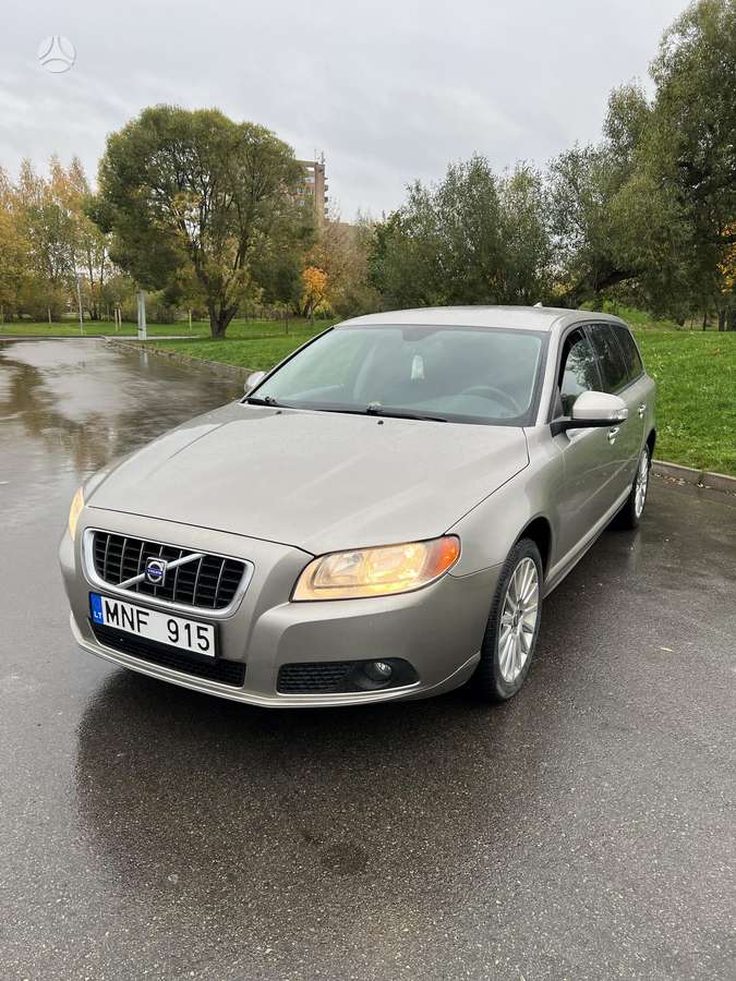 Volvo V70, 2009