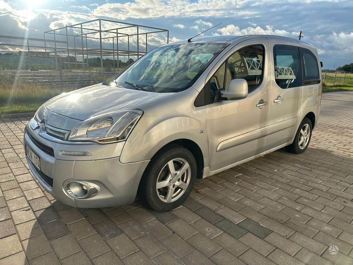 Citroen Berlingo 2013 — вигляд ззаду