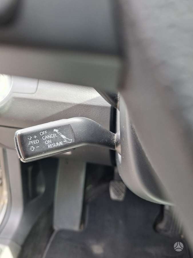 Volkswagen Passat 2012 — photo 19