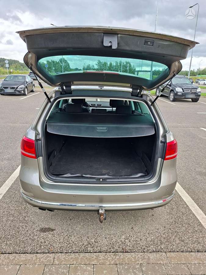 Volkswagen Passat 2012 — photo 20