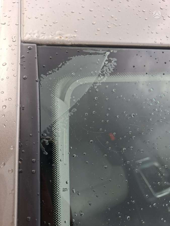 Volkswagen Passat 2012 — photo 29