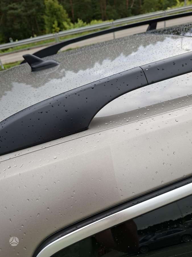Volkswagen Passat 2012 — photo 36