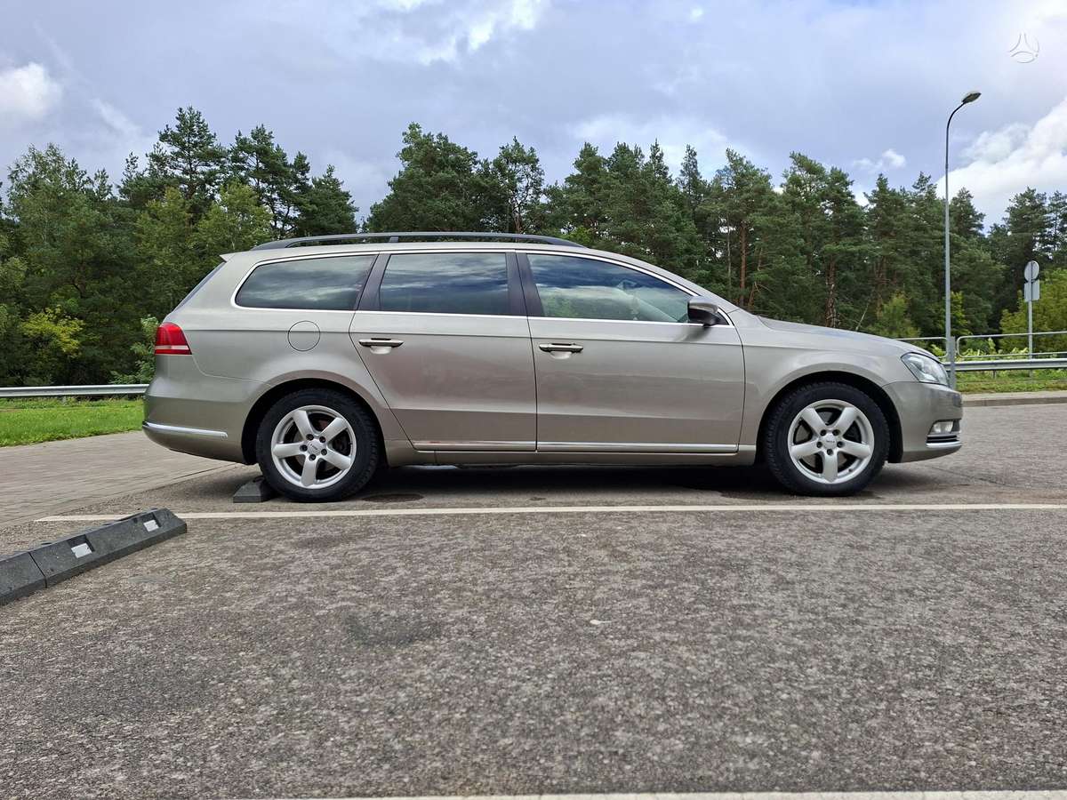 Volkswagen Passat 2012 — engine 1968 cm³, 140 HP (103kW)