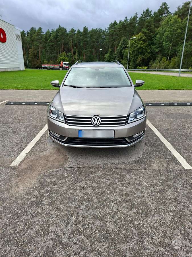 Volkswagen Passat 2012 — photo 5