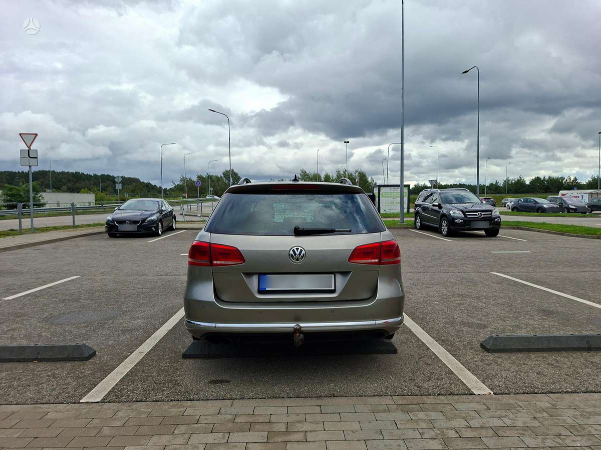 Volkswagen Passat 2012 — photo 6