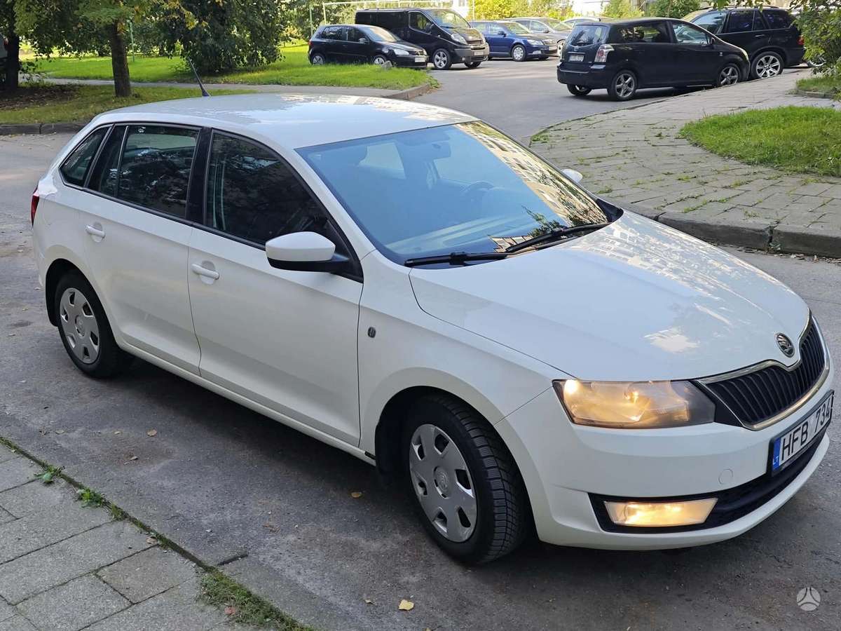 Skoda Rapid 2014 — двигун 1598 cm³, 90 HP (66kW)