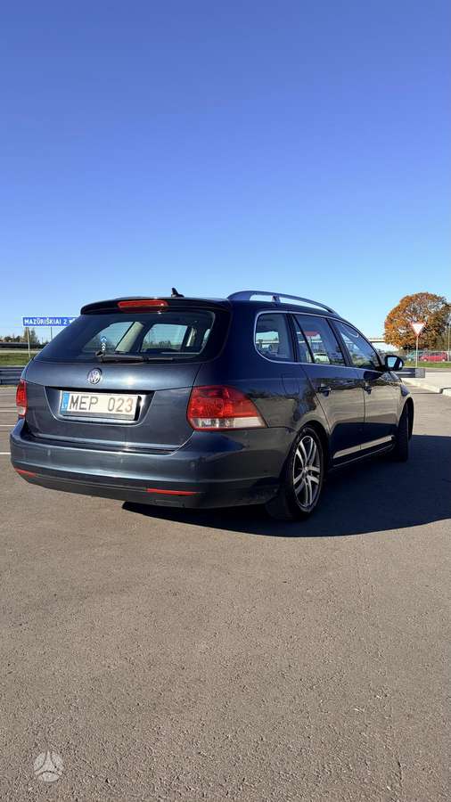 Volkswagen Golf 2008 — вигляд ззаду