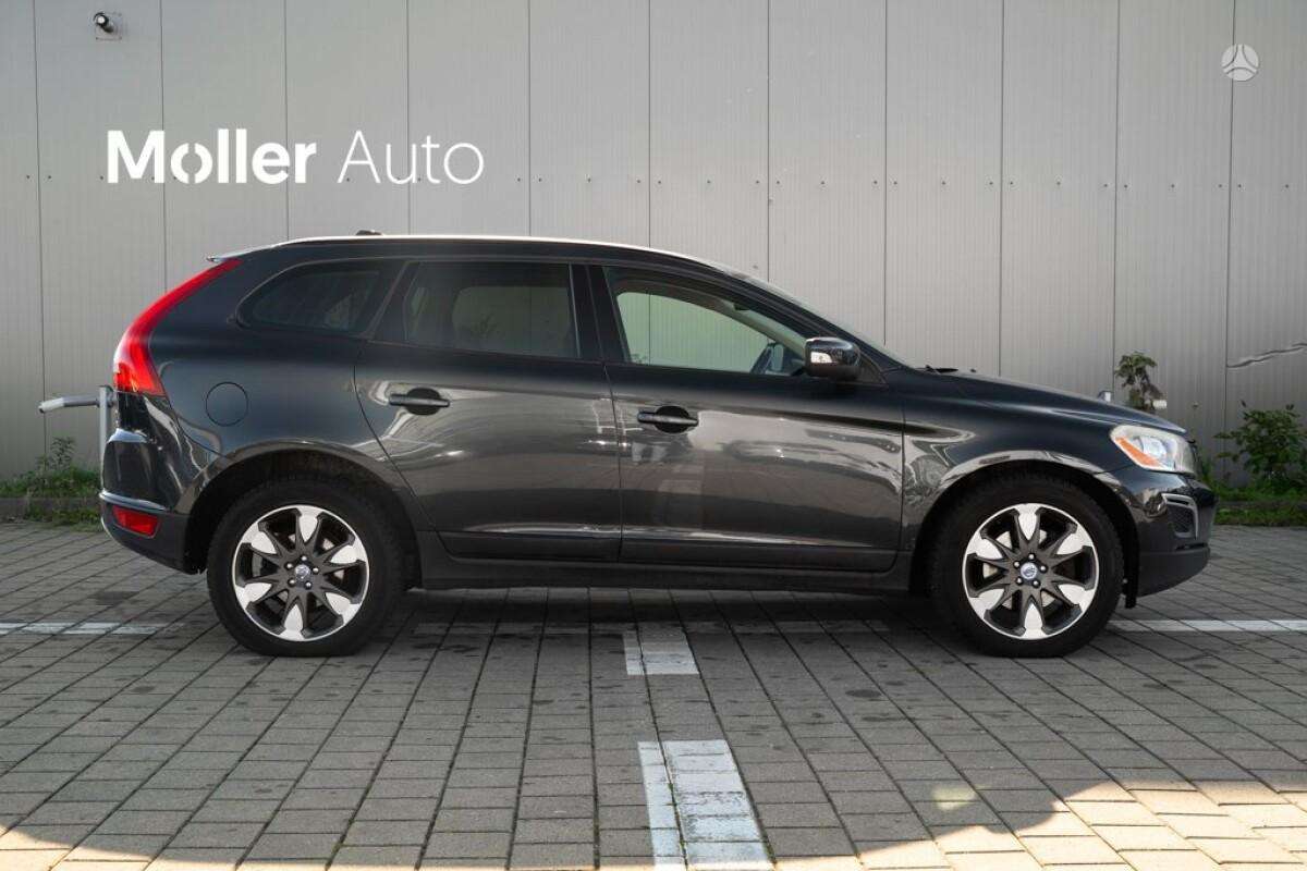 Volvo XC60 2012 — photo 7