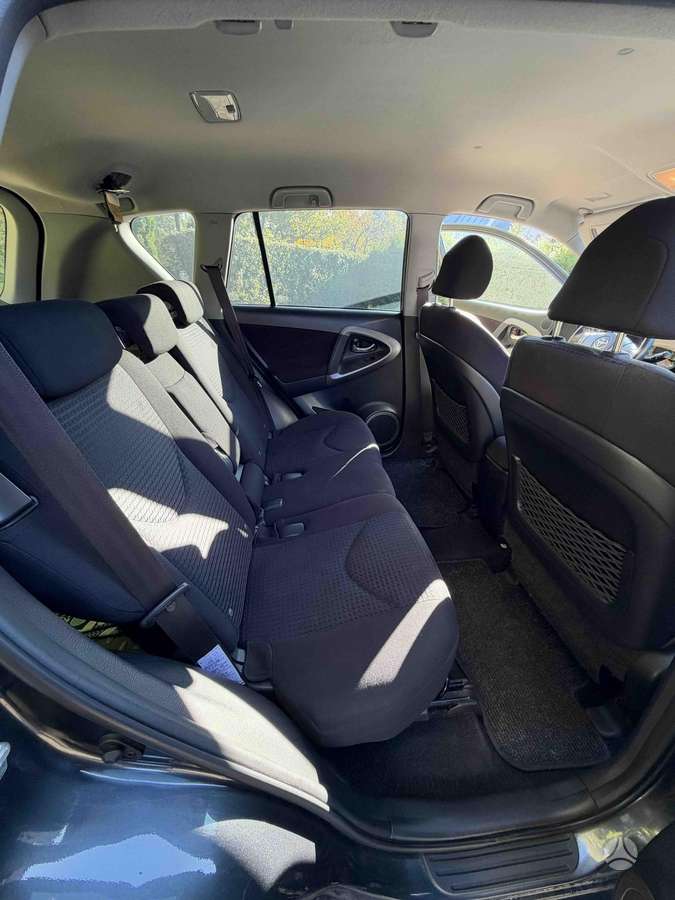 Toyota RAV4 2006 — photo 10
