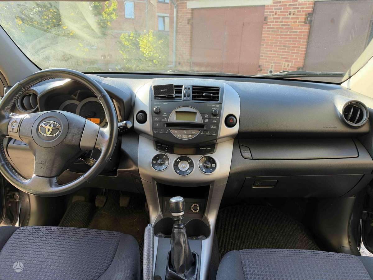 Toyota RAV4 2006 — photo 12