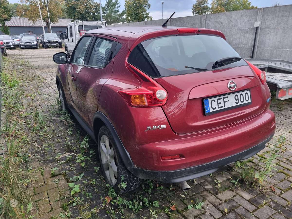 Nissan Juke 2011 — engine 1461 cm³, 110 HP (81kW)
