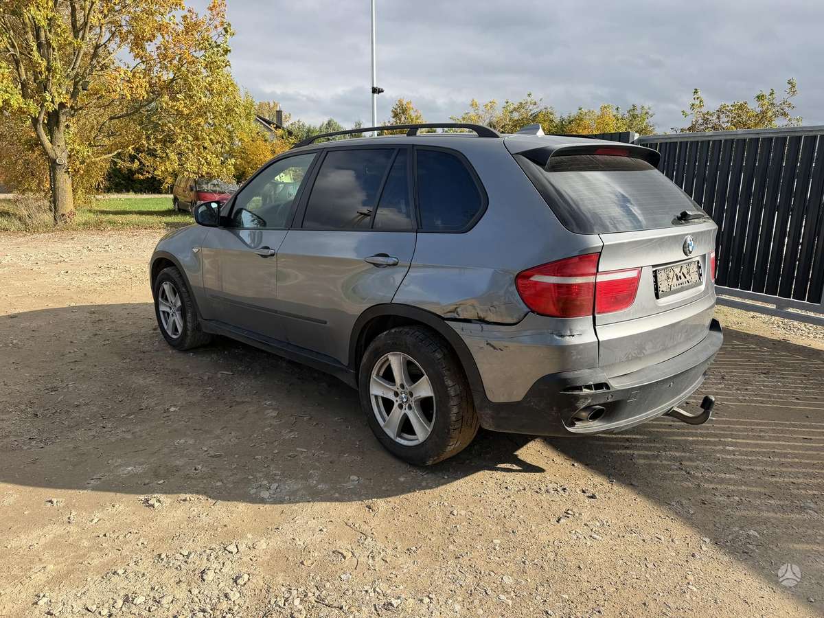 BMW X5 2008 — engine 2993 cm³, 235 HP (173kW)