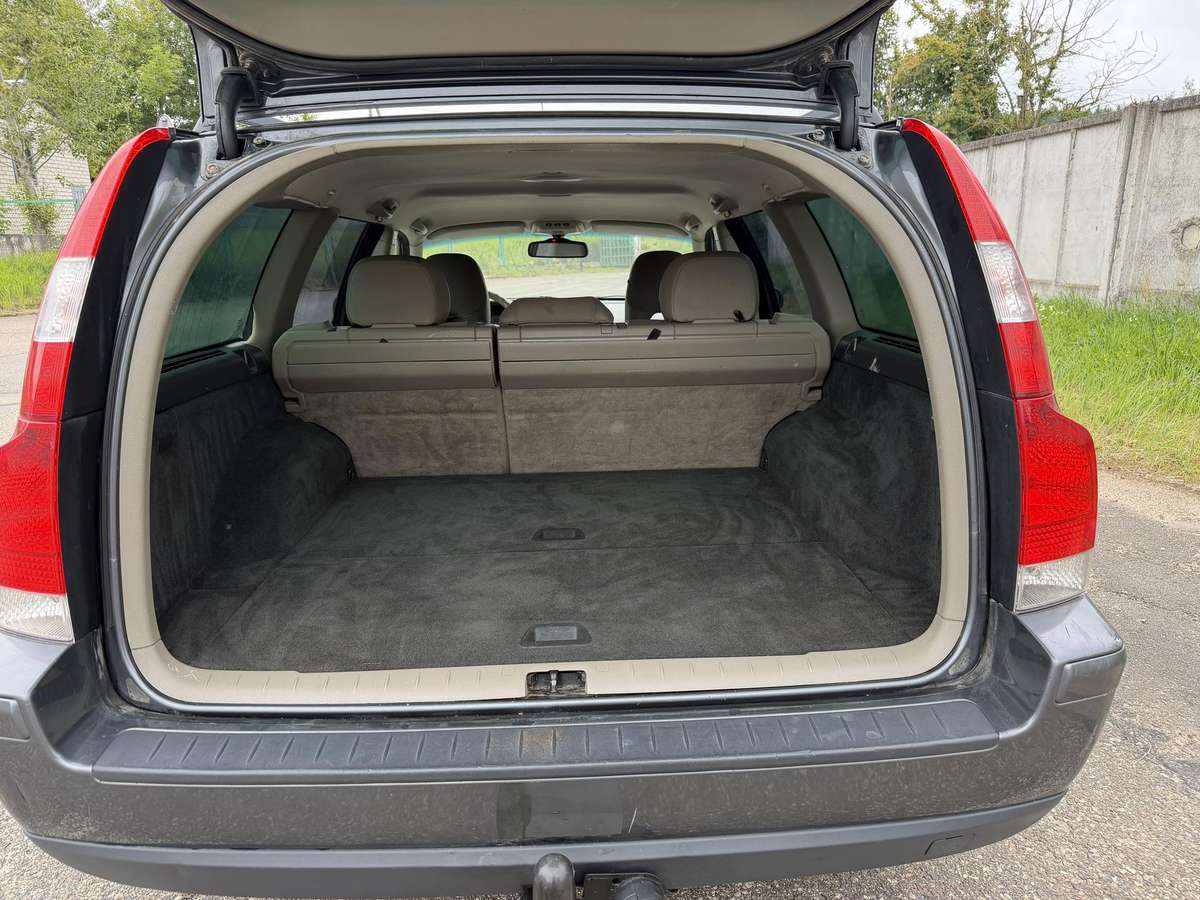Volvo V70 2005 — photo 10