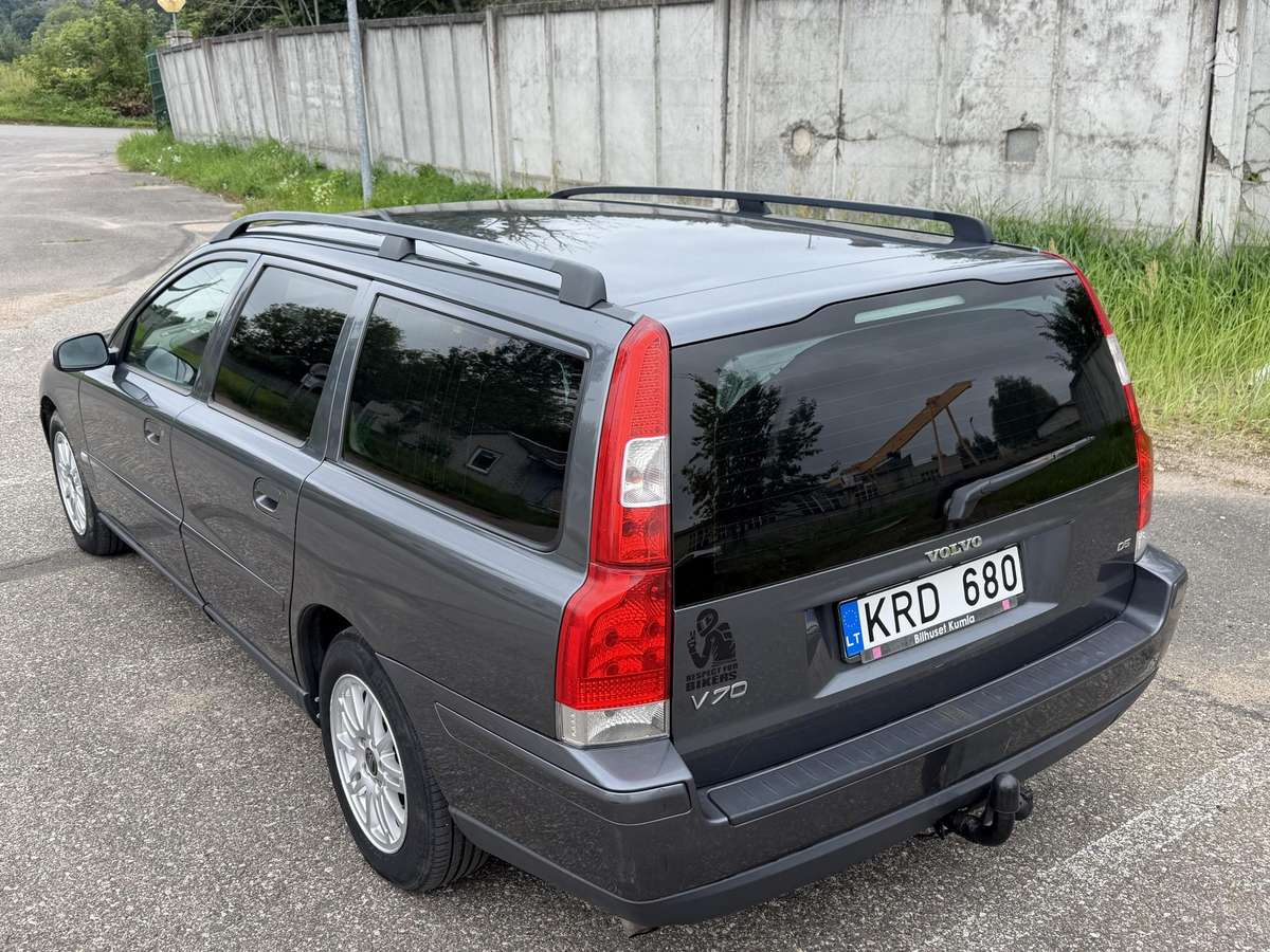 Volvo V70 2005 — photo 9