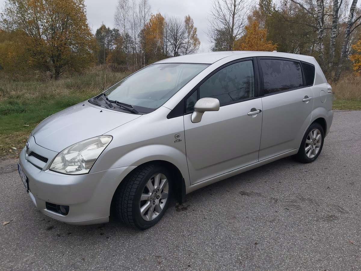 Toyota Corolla 2004 — авто для ЗСУ з Європи