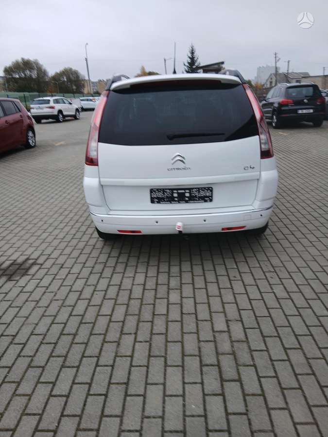 Citroen Grand 2013 — rear view