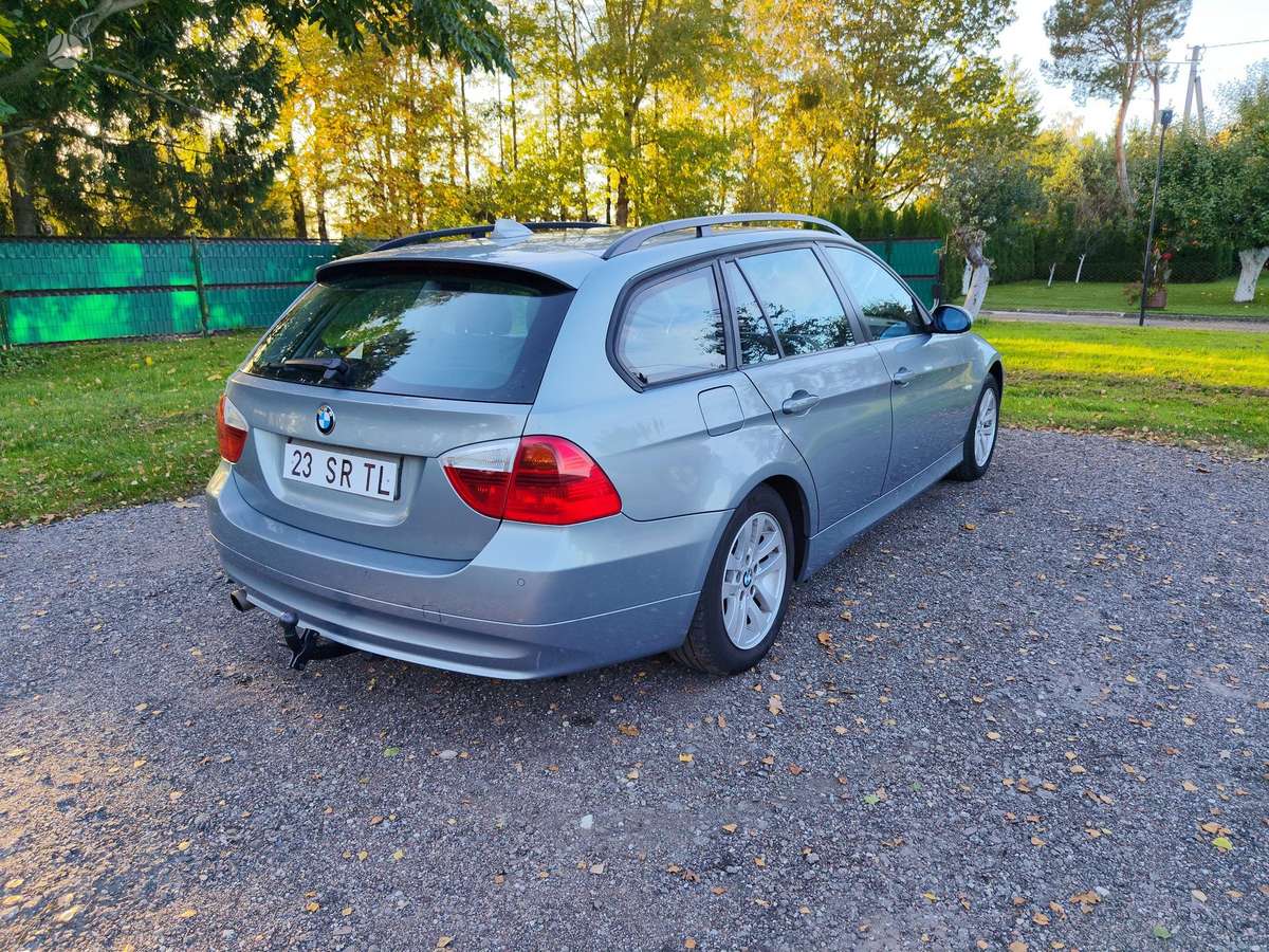 BMW 318 2006 — engine 1995 cm³, 129 HP (95kW)