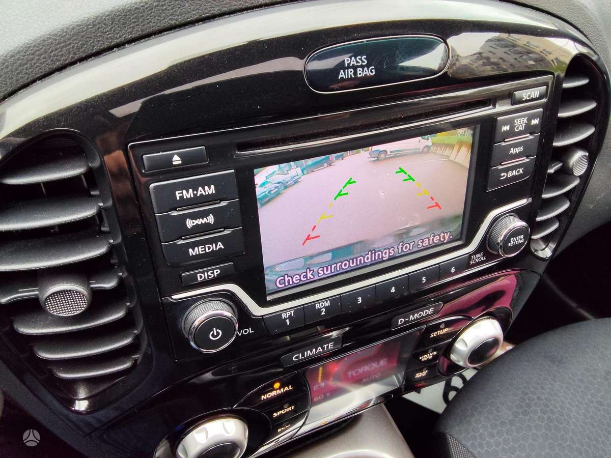 Nissan Juke 2015 — фото 16