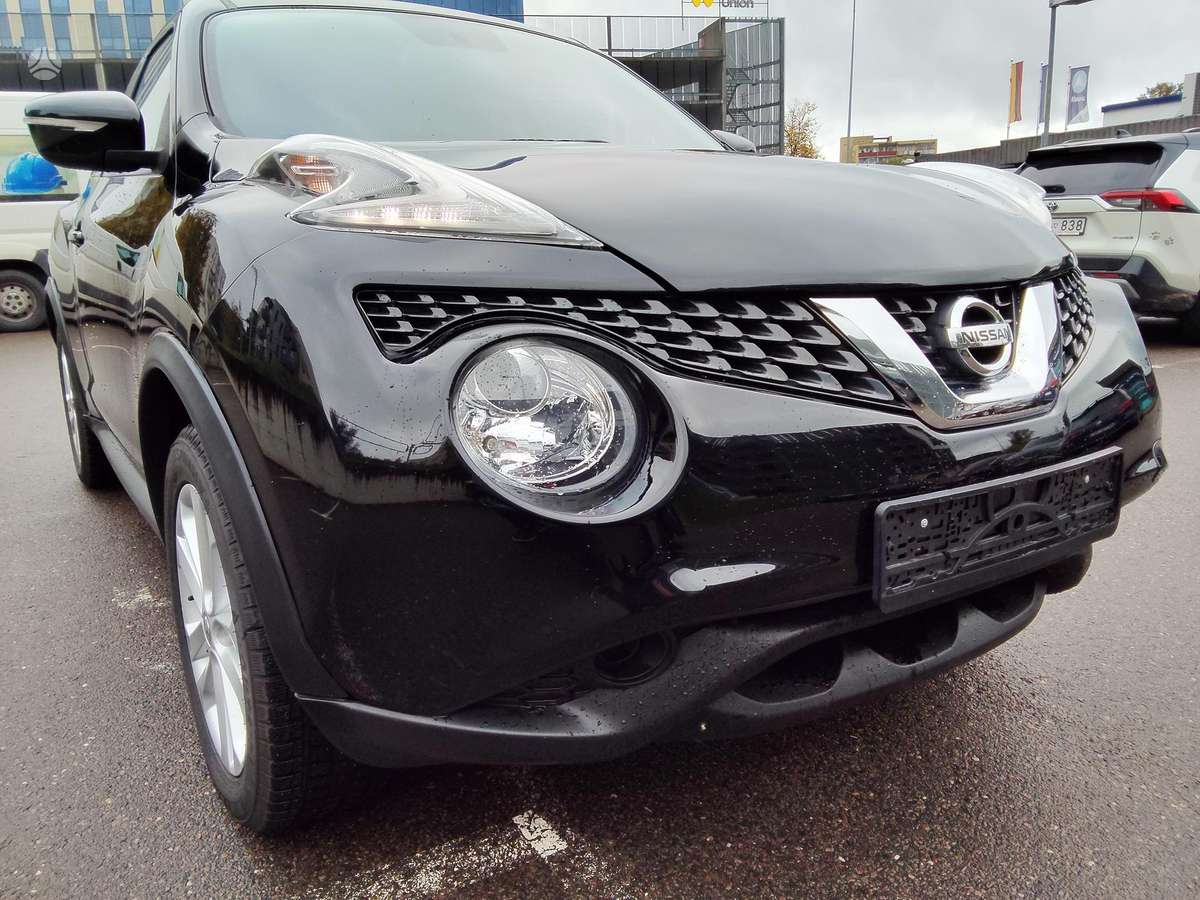 Nissan Juke 2015 — салон