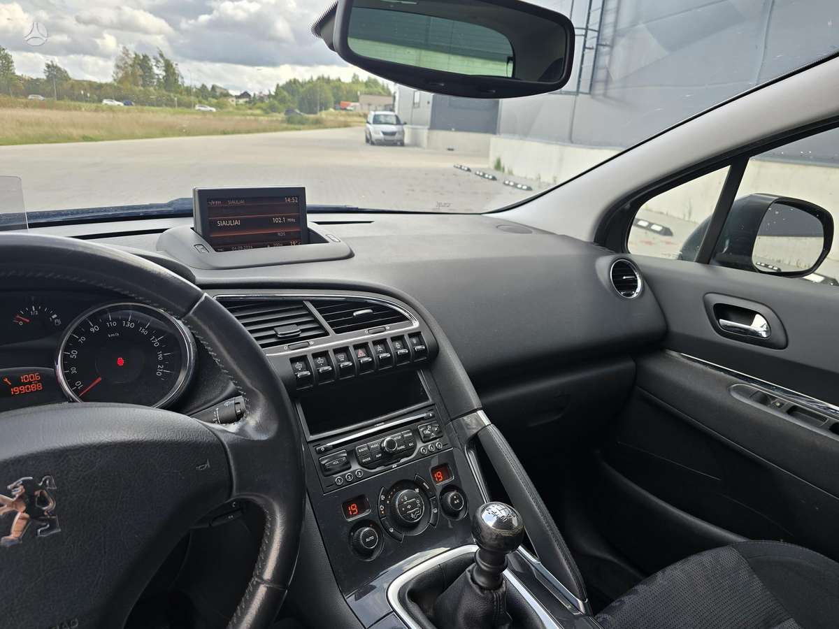Peugeot 3008 2009 — photo 11
