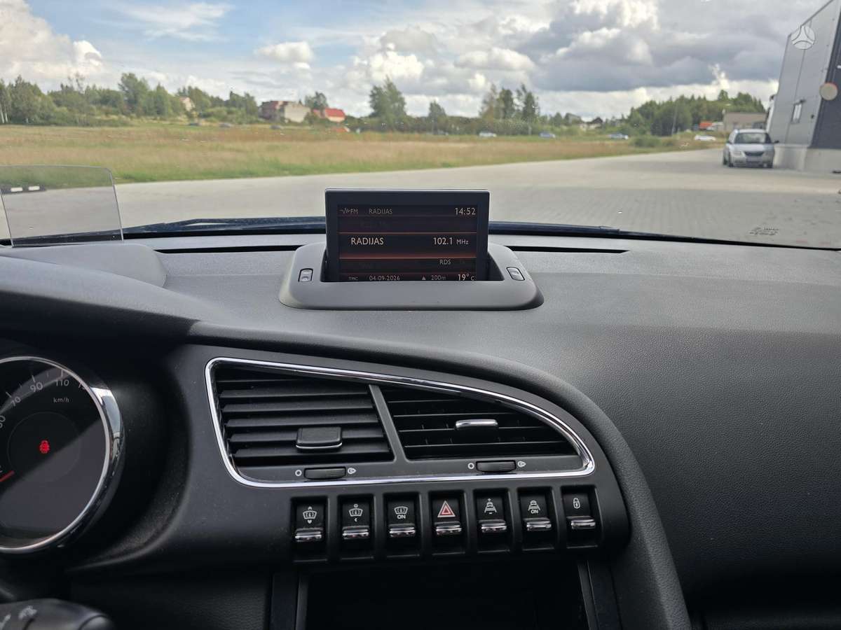 Peugeot 3008 2009 — photo 12