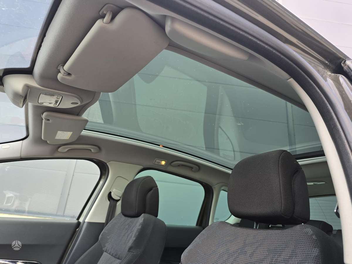 Peugeot 3008 2009 — photo 15