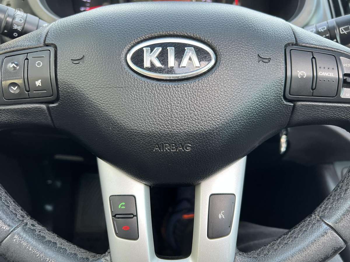 Kia Sportage 2011 — photo 24