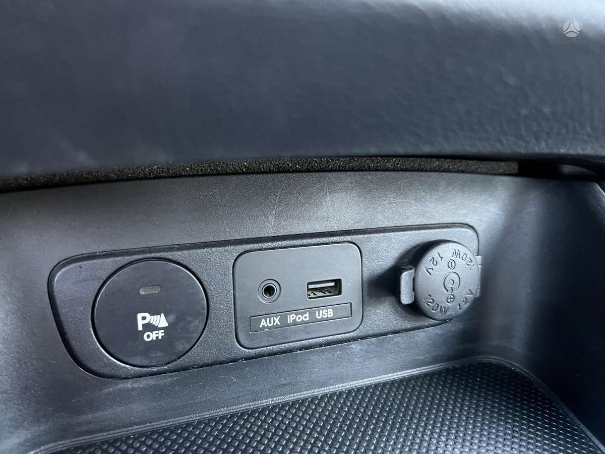 Kia Sportage 2011 — photo 27