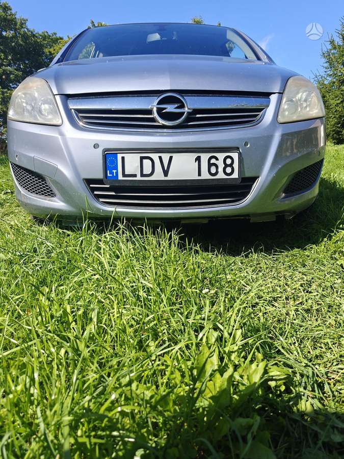 Opel Zafira 2009 — engine 1686 cm³, 110 HP (81kW)