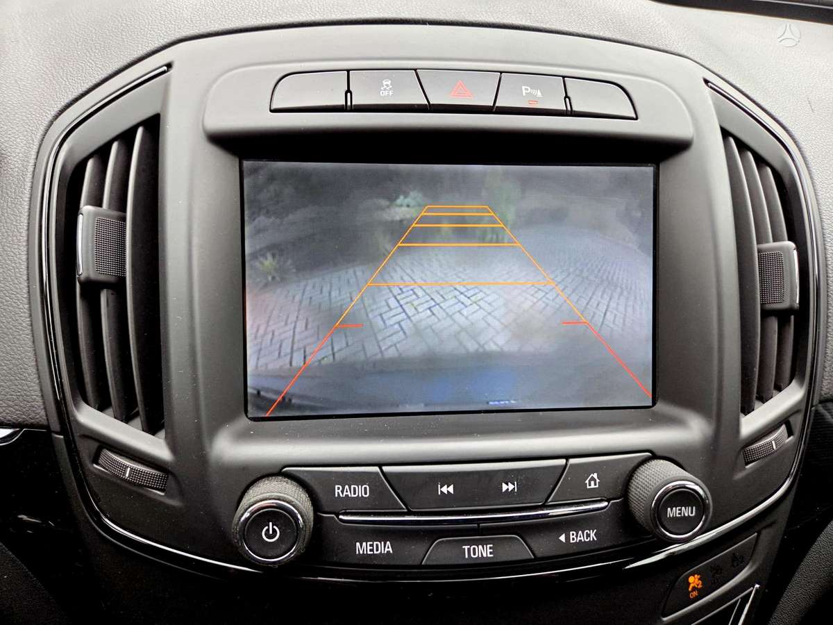 Opel Insignia 2014 — photo 33