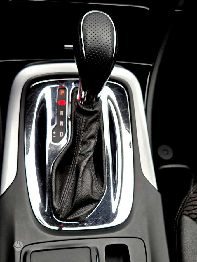 Opel Insignia 2014 — photo 40