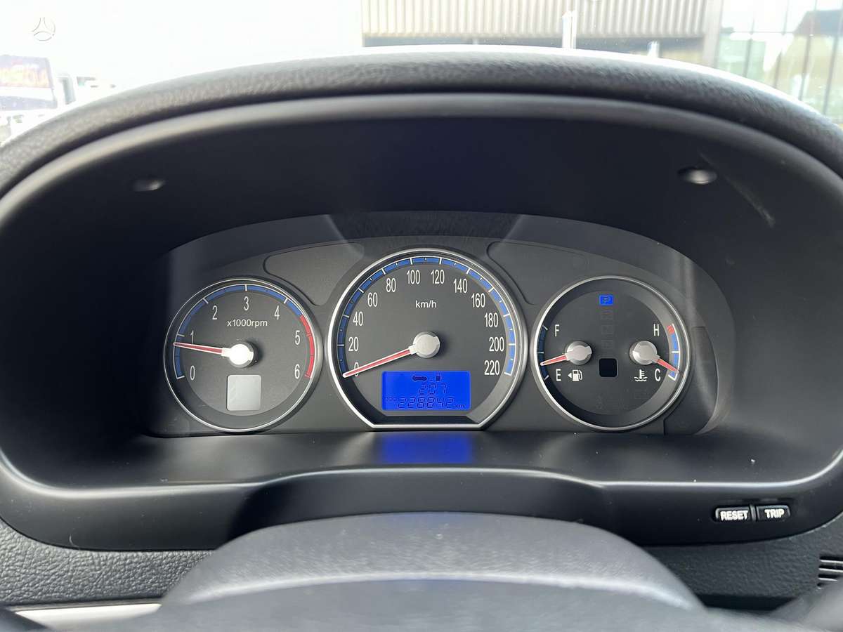 Hyundai Santa 2006 — photo 11