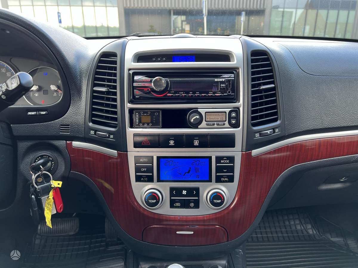 Hyundai Santa 2006 — photo 14
