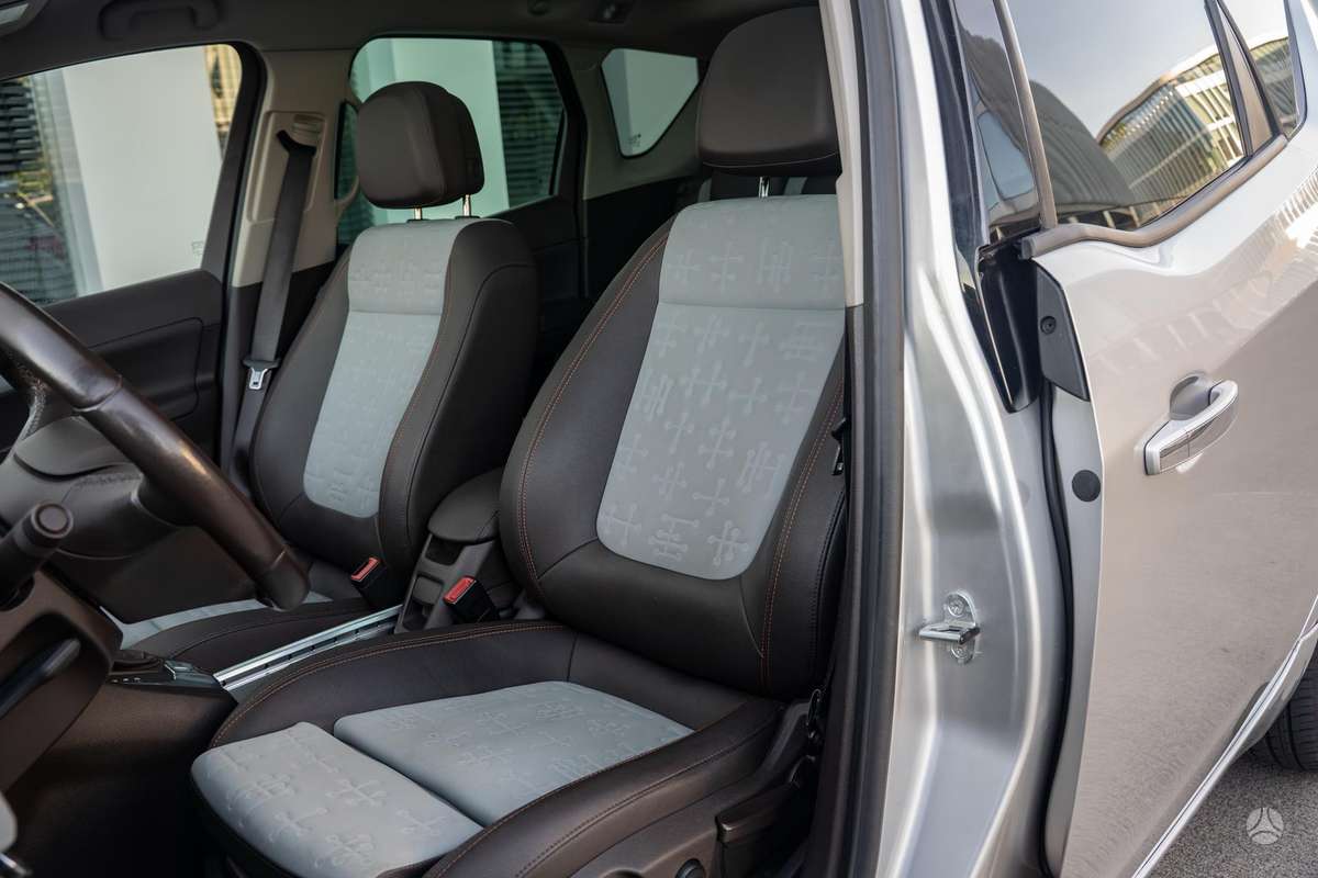 Opel Meriva 2011 — photo 22